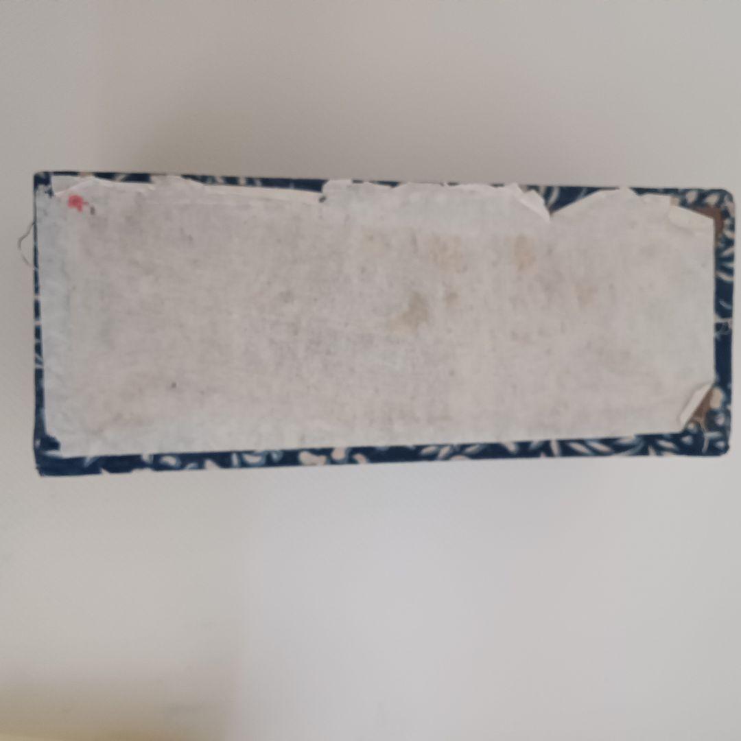 翡翠のような半透明のドラゴン彫刻、オリジナルの箱付き。 - メルカリ