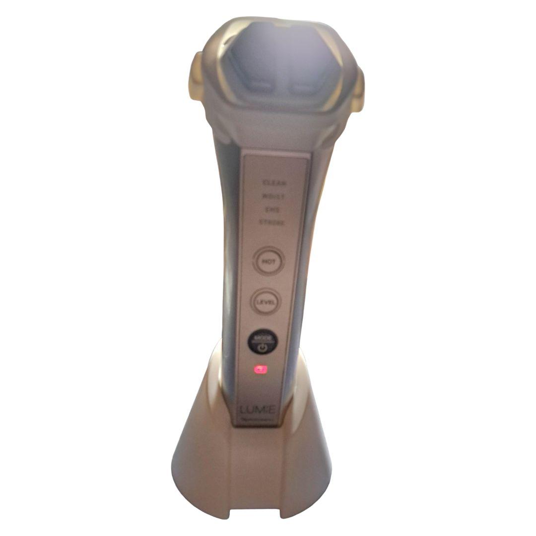 美顔器のルミエ 1100円のマスク1枚付き（ おまけ1320円のクリームチーク）