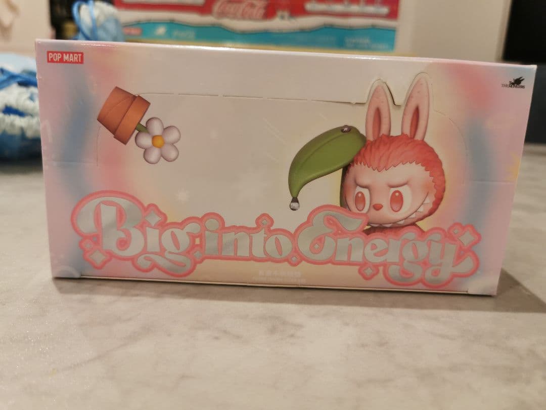 THE MONSTERS LABUBU Big into Energy チャーム