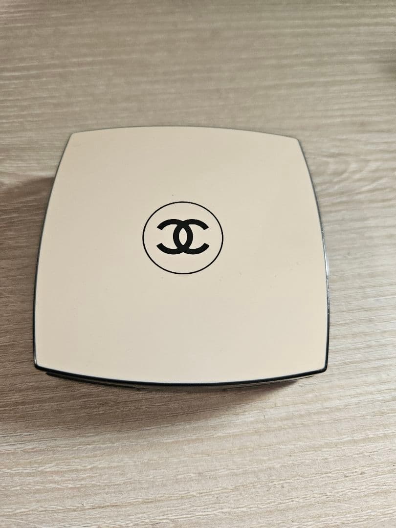 CHANEL アイシャドウパレット 4色