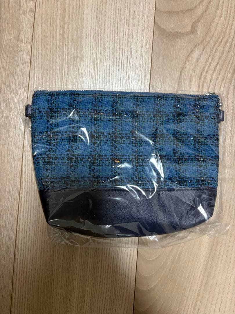 新品☆ファミリア シャルマントサック ポーチ ショルダーバッグ 青系