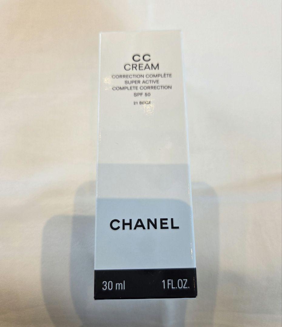 シャネルCCクリーム　CHANEL CC CREAM 21