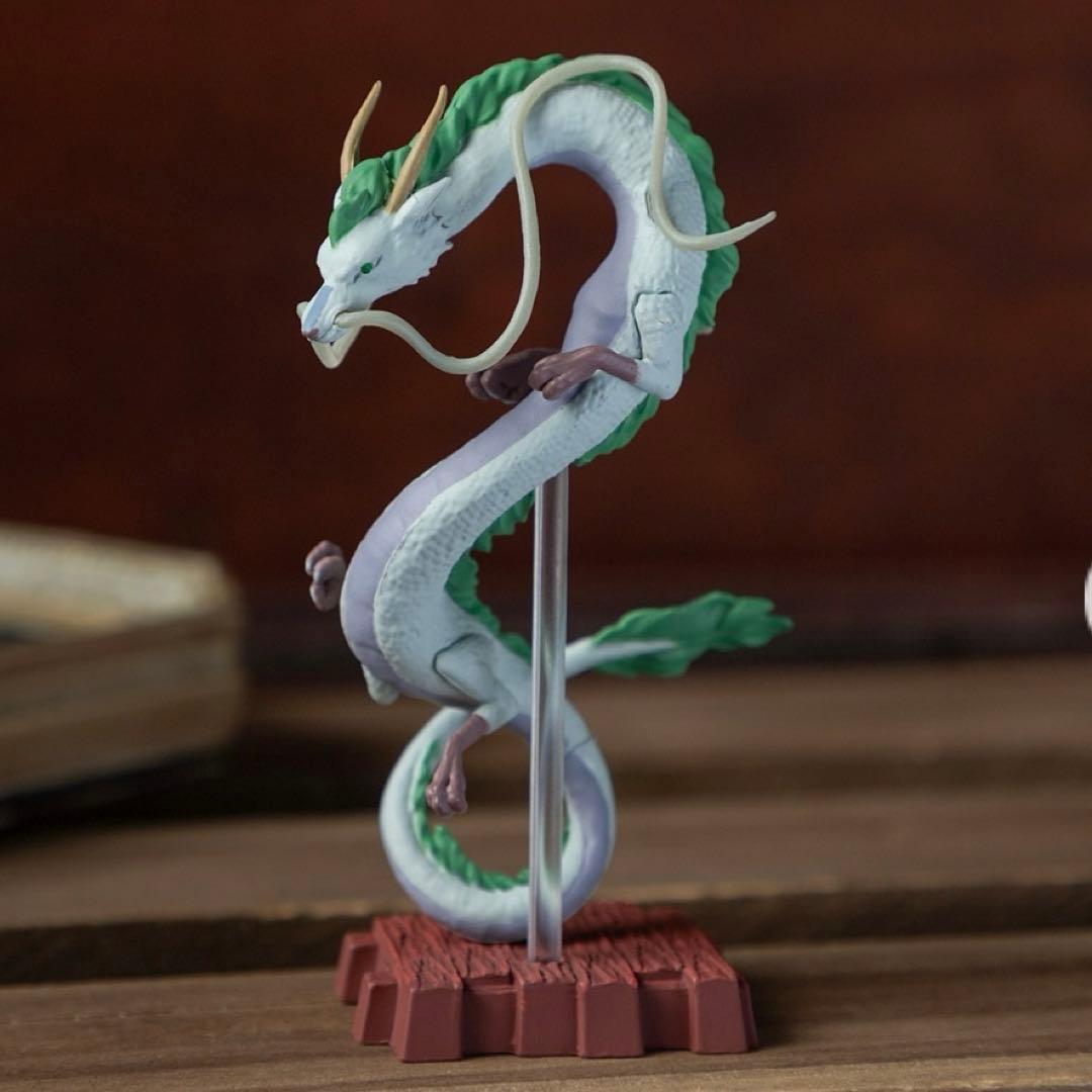 スタジオジブリ 神様いっぱい 千と千尋の神隠し ハク竜 - メルカリ