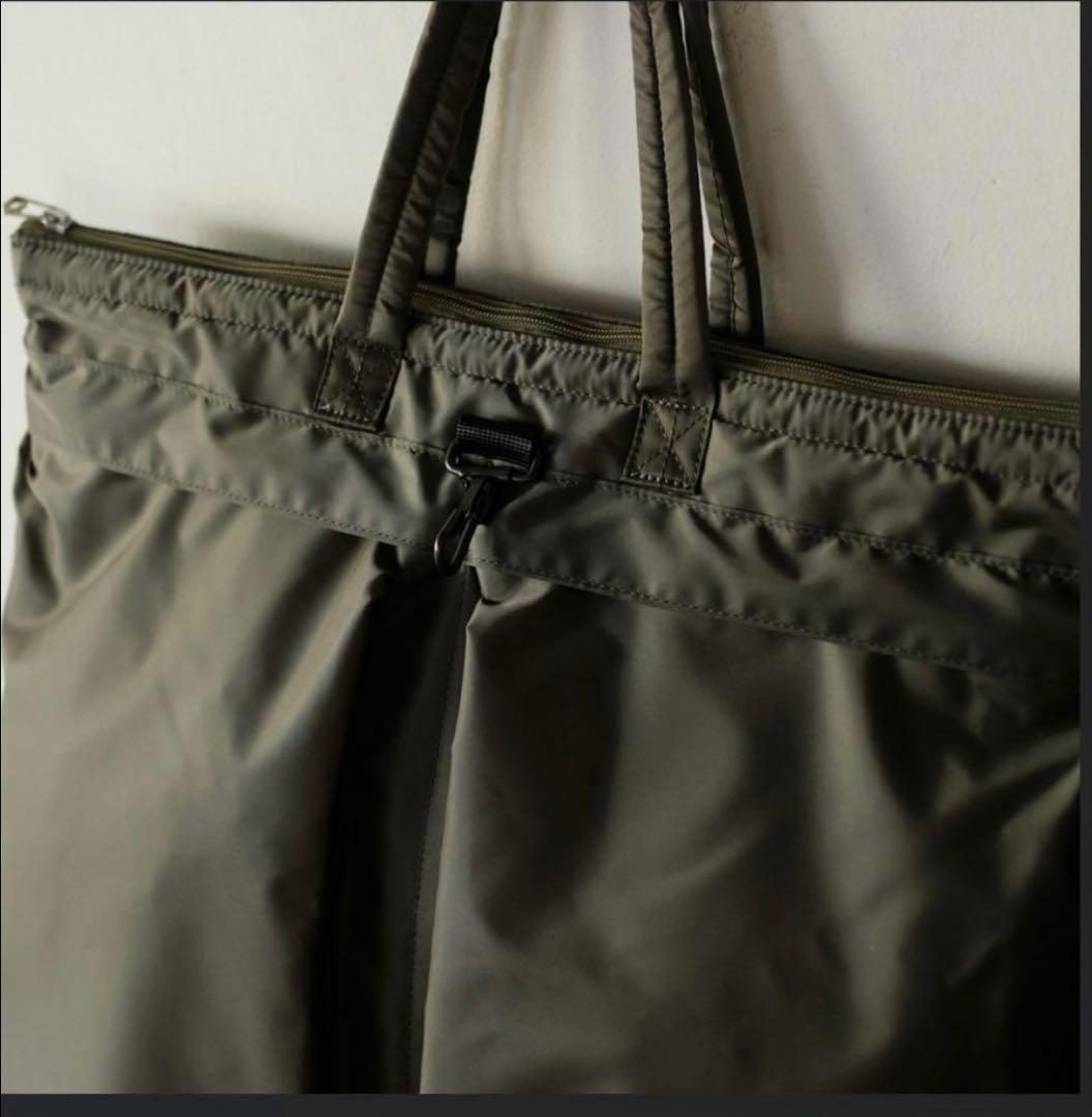 【美品】ヤエカ　ヘルメットバッグ カーキ