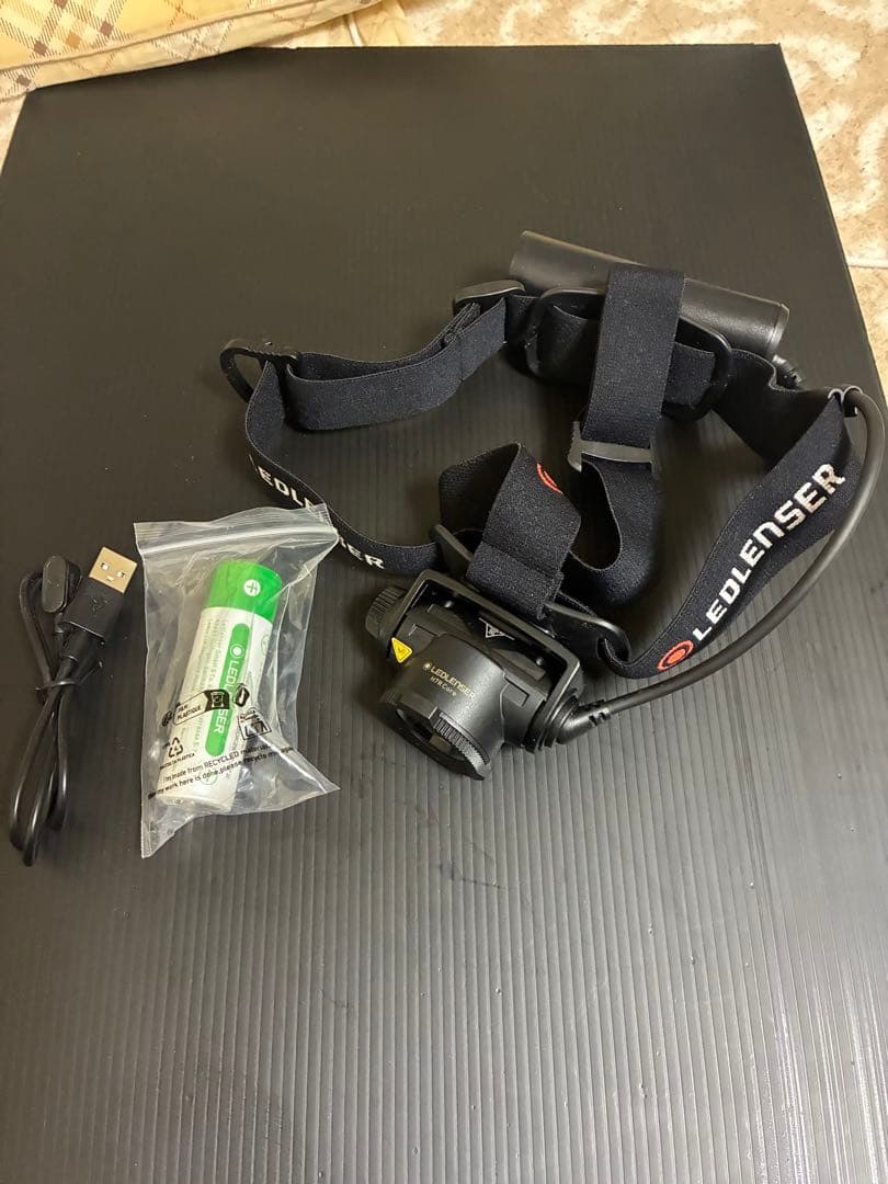 LEDLENSER H7R CORE ヘッドランプ - メルカリ