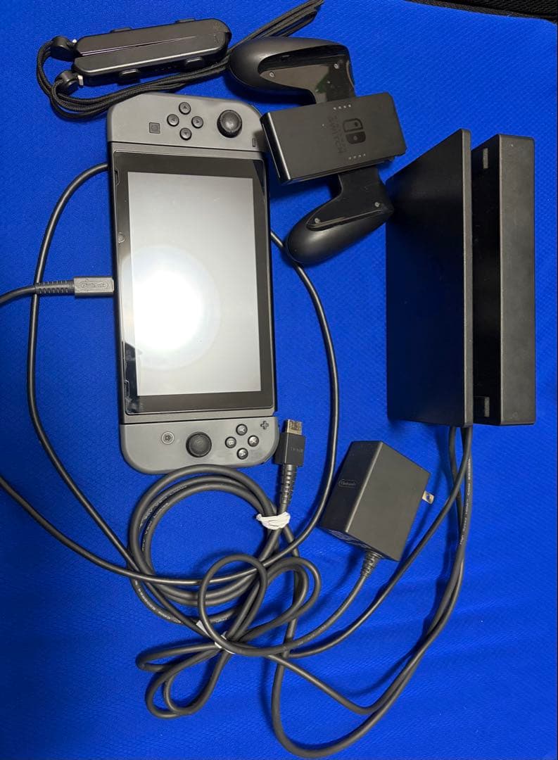 Nintendo Switch ニンテンドースイッチ 任天堂　グレー　本体