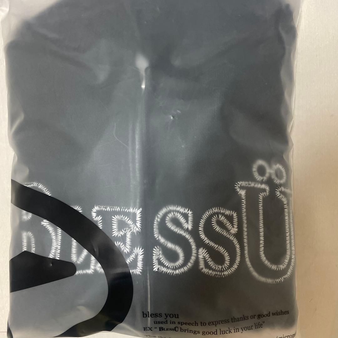 BlessÜ ジップパーカーブラック