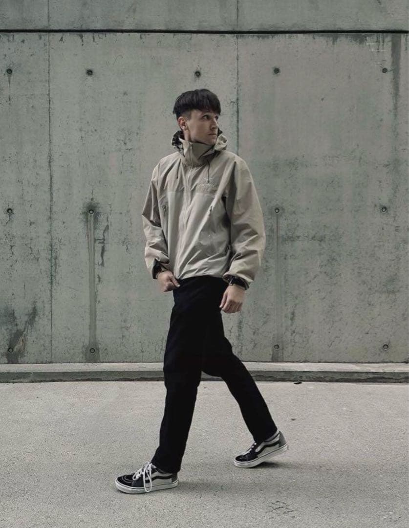 は*す様 最安値【23AW】ARC'TERYX BETA AR smoke bl - メルカリ