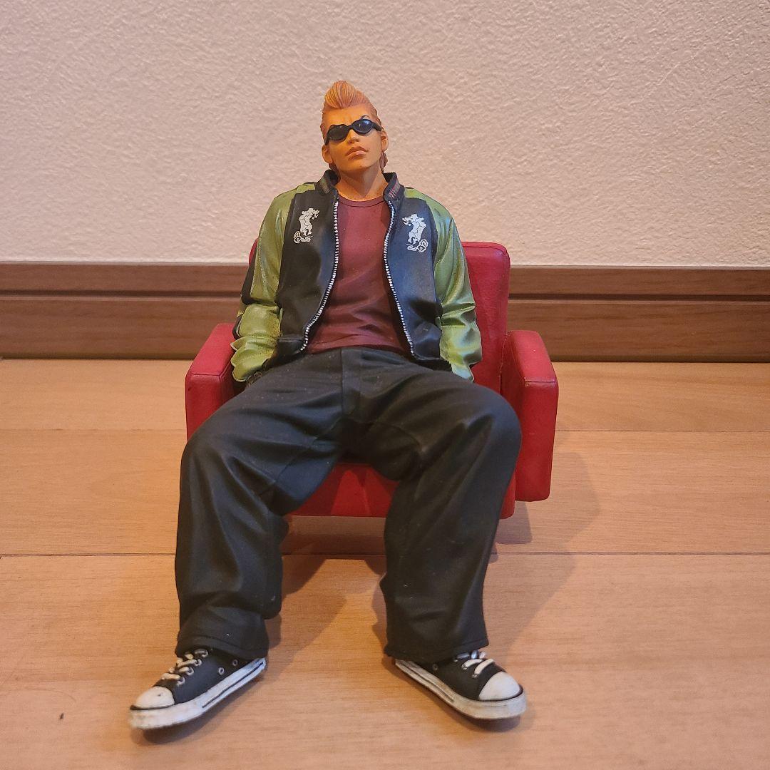 (希少)クローズ&ワースト 坊屋春道 　赤椅子　FBGDXフィギュア 限定品