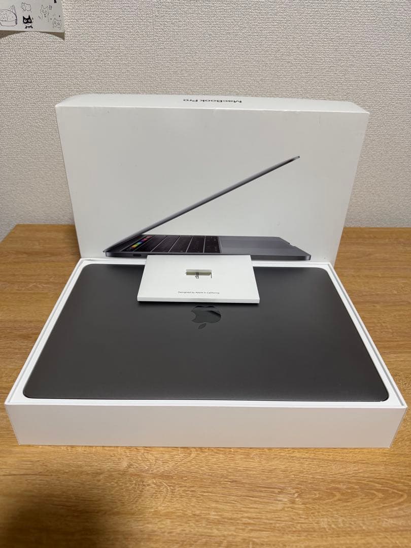 MacBook Pro 2019 Intel Core 13インチ