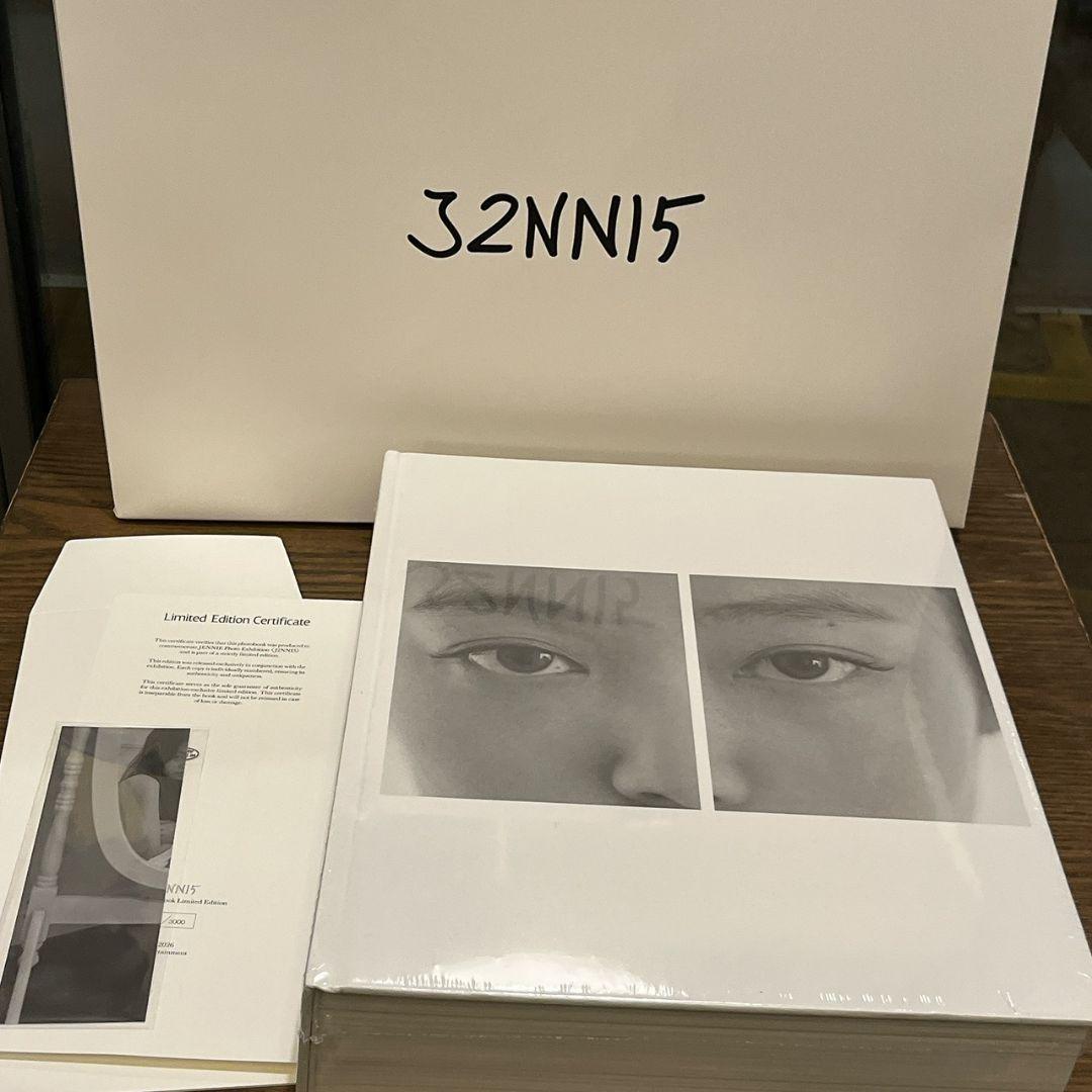 JENNIE 代官山 POP UP ジェニ Photobook 特典付 JENNIE <J2NNI5> POP UP ジェニ Photobook 特典付 - メルカリ