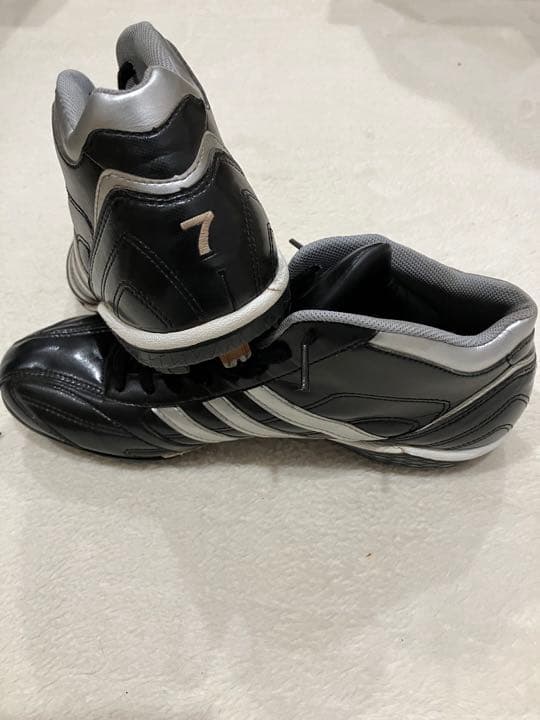 元阪神タイガース西岡選手実使用スパイク 阪神タイガース 阪神タイガース 55 陽川 '18シーズン実使用 スパイク