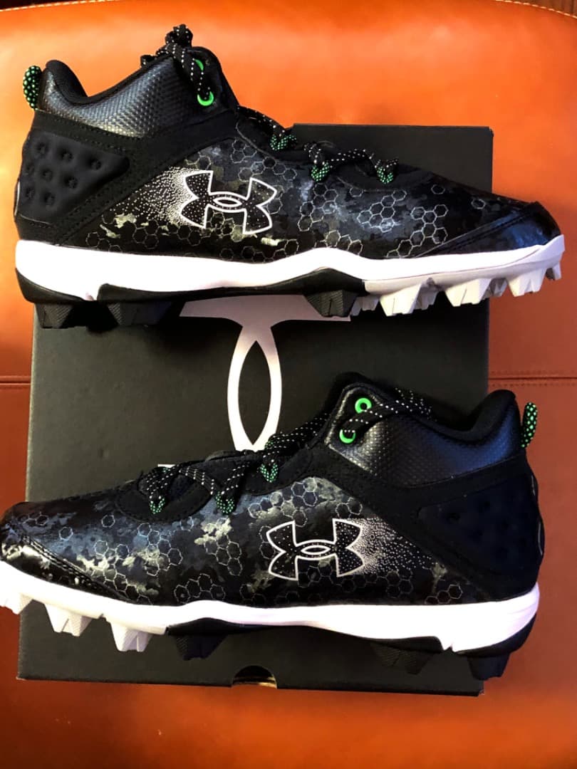 新品2026年USA国内限定アンダーアーマー☆野球ハーパー8MidRm28cm