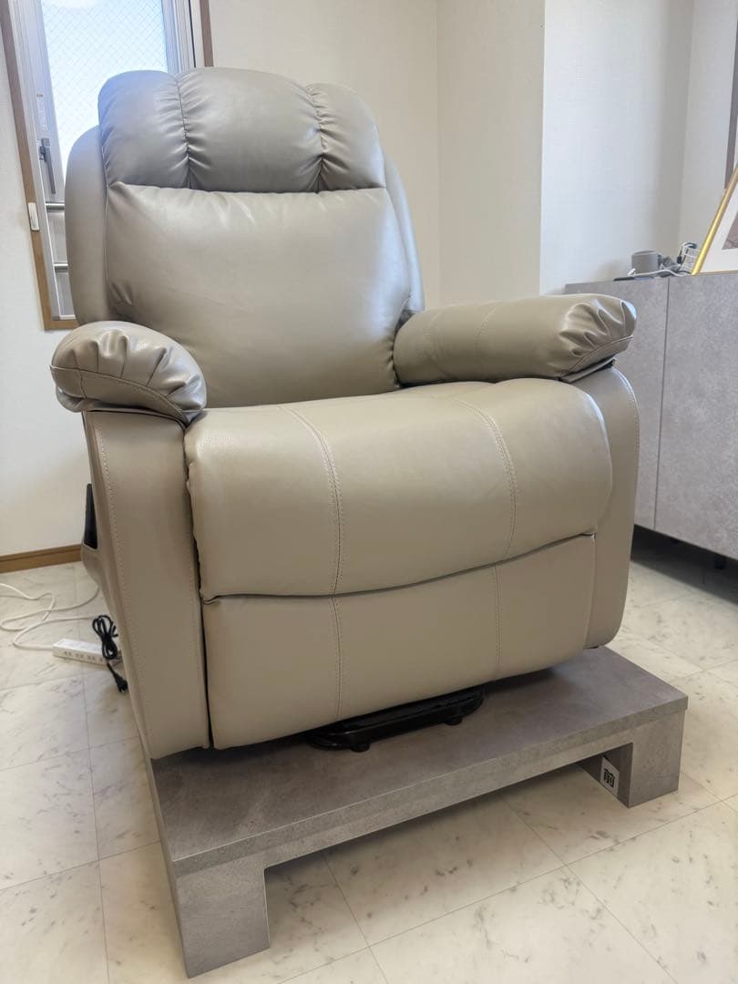 リクライニングチェアステージ(木製)モルタル風 カートなし - メルカリ