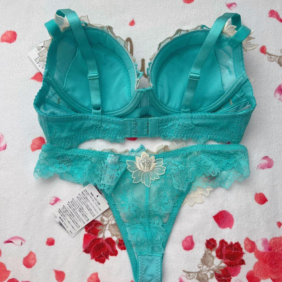 ワコール サルート プレステージ 52G オアシス TU ブラ ソング - メルカリ