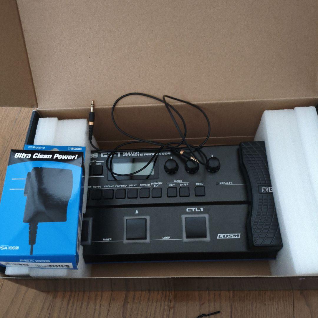 Boss GT-1 マルチエフェクター　純正ケーブル、スマホ接続用ケーブル付属