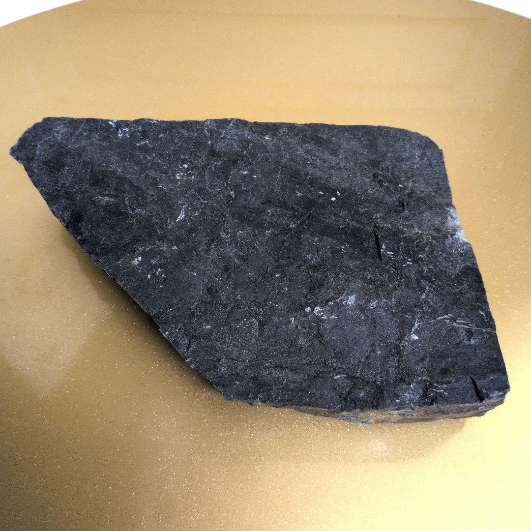 北海道上ノ国産　ブラックシリカ　原石　1kg 　マイナスイオン