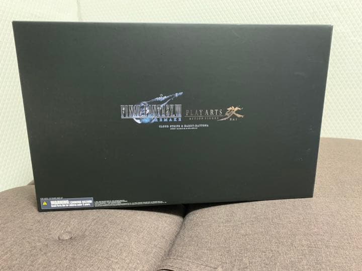 FFⅦリメイククラウドフィギュア