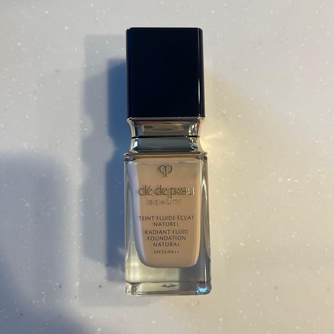 クレ・ド・ポー ボーテ リキッドファンデーション ナチュレル