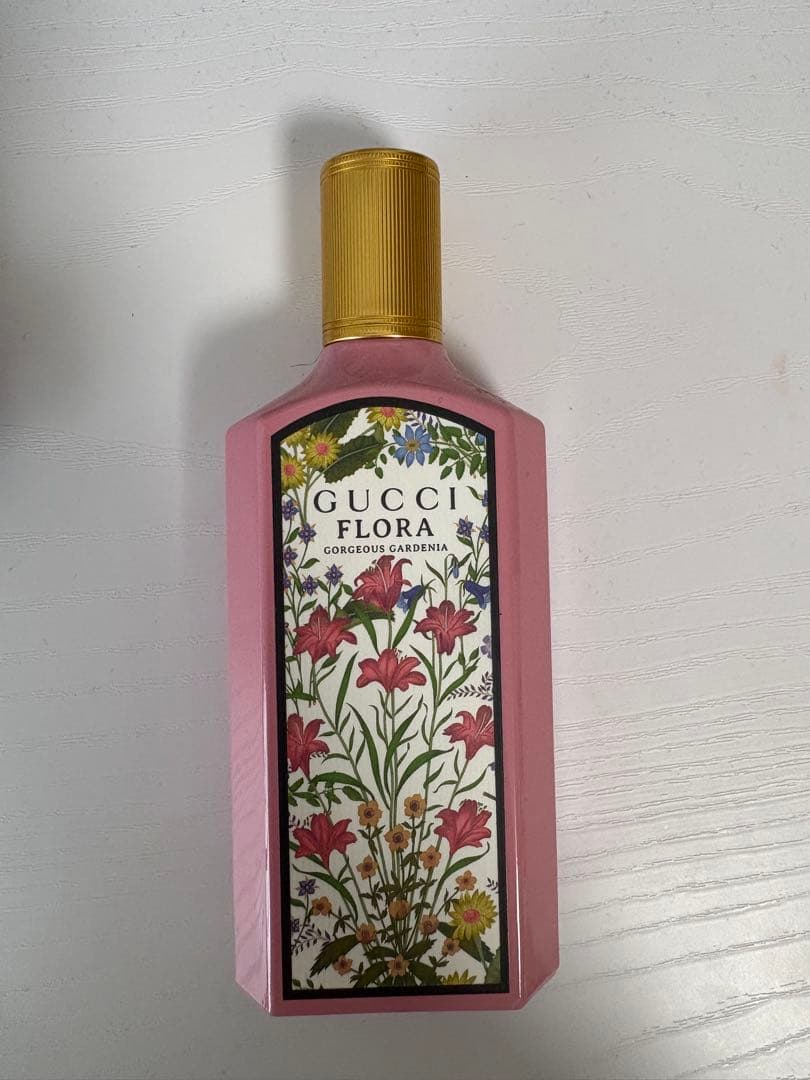 GUCCI FLORA Gorgeous Gardenia 100mL 香水 - メルカリ
