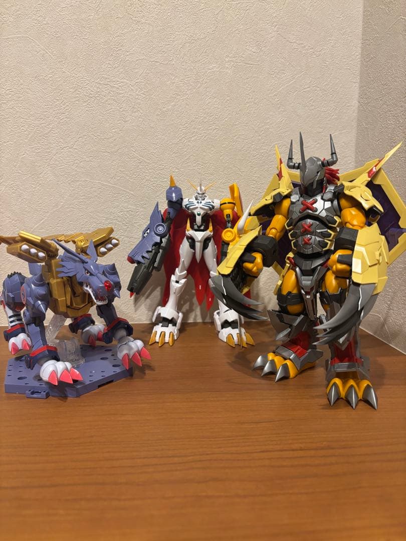 デジモン組立済プラモ　ウォーグレイモン・メタルガルルモン・オメガモン3体セット Amazon | フィギュアライズスタンダード デジモンアドベンチャー