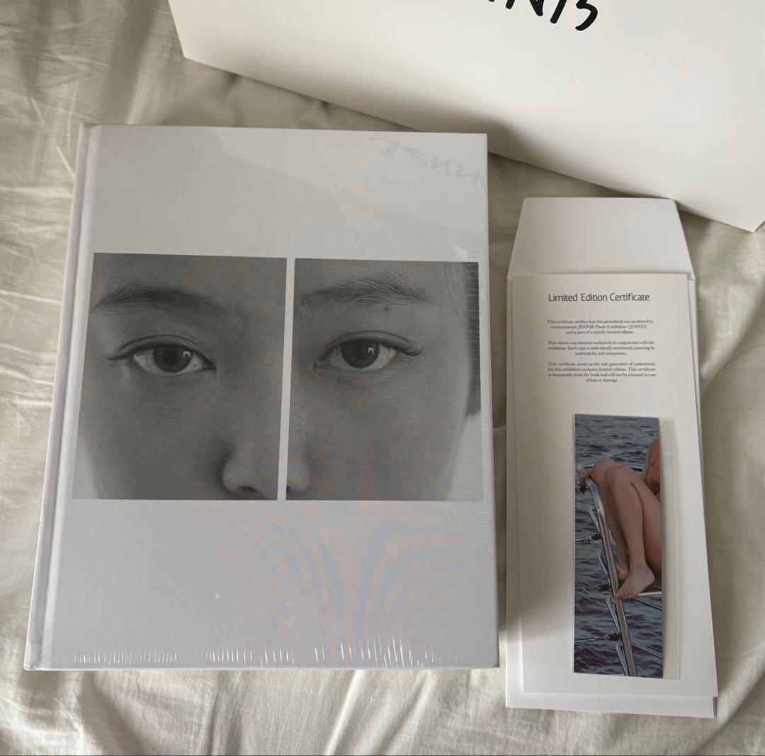 JENNIE 写真展 <J2NNI5> POPUP Photobook - メルカリ