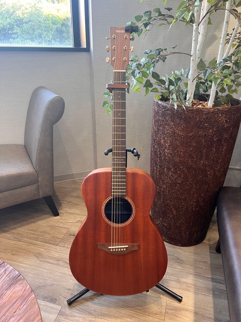 ［美品］STORIA II YAMAHA カポタストチューナー付き