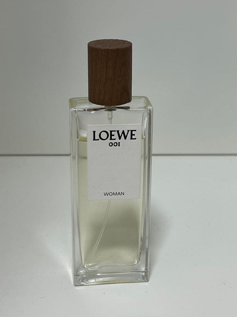 LOEWE 001 WOMAN 香水 オードパルファム