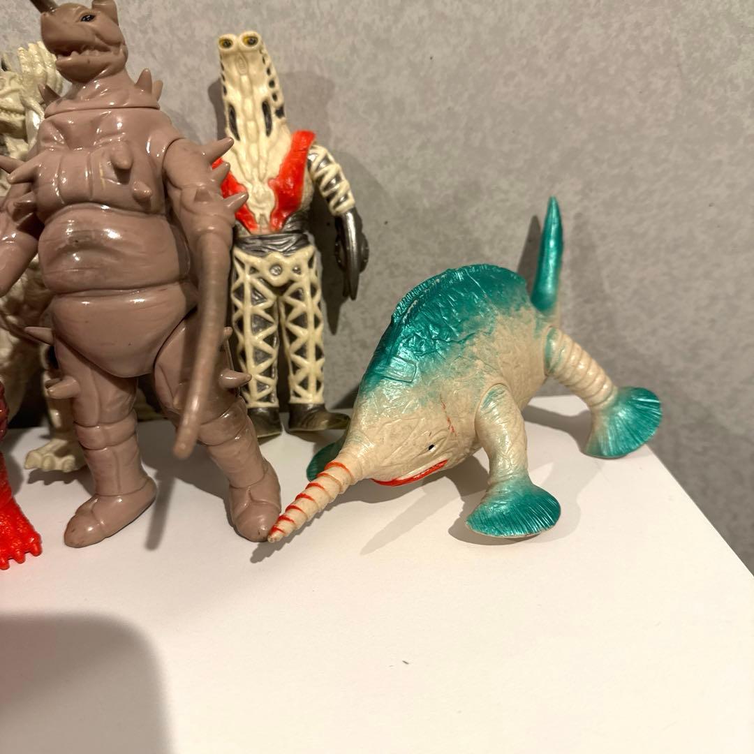 ウルトラマン 怪獣シリーズ ソフビ 12体セット - メルカリ