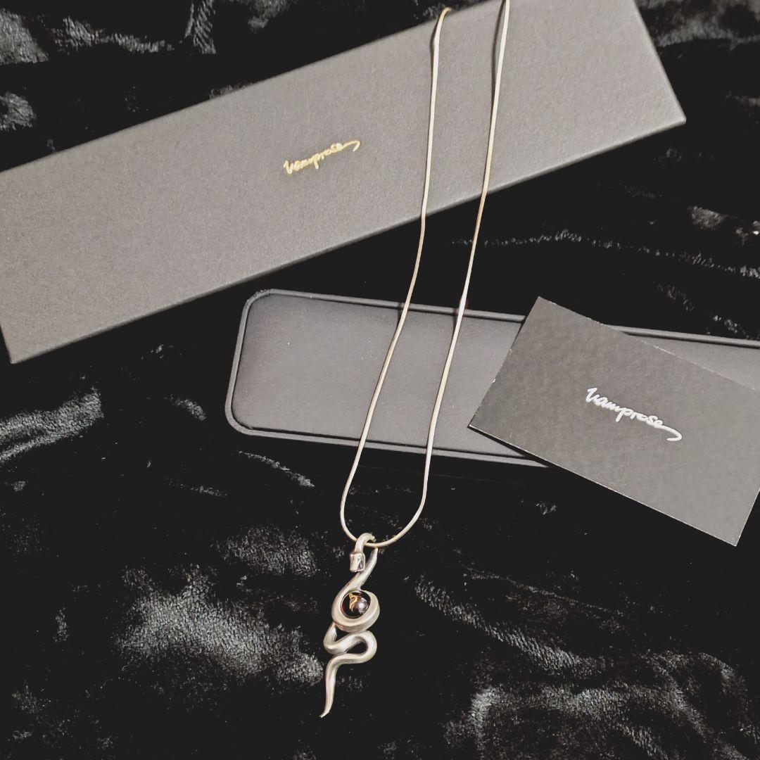 ミュージシャン Independent -Red Stone- Designed by HYDE