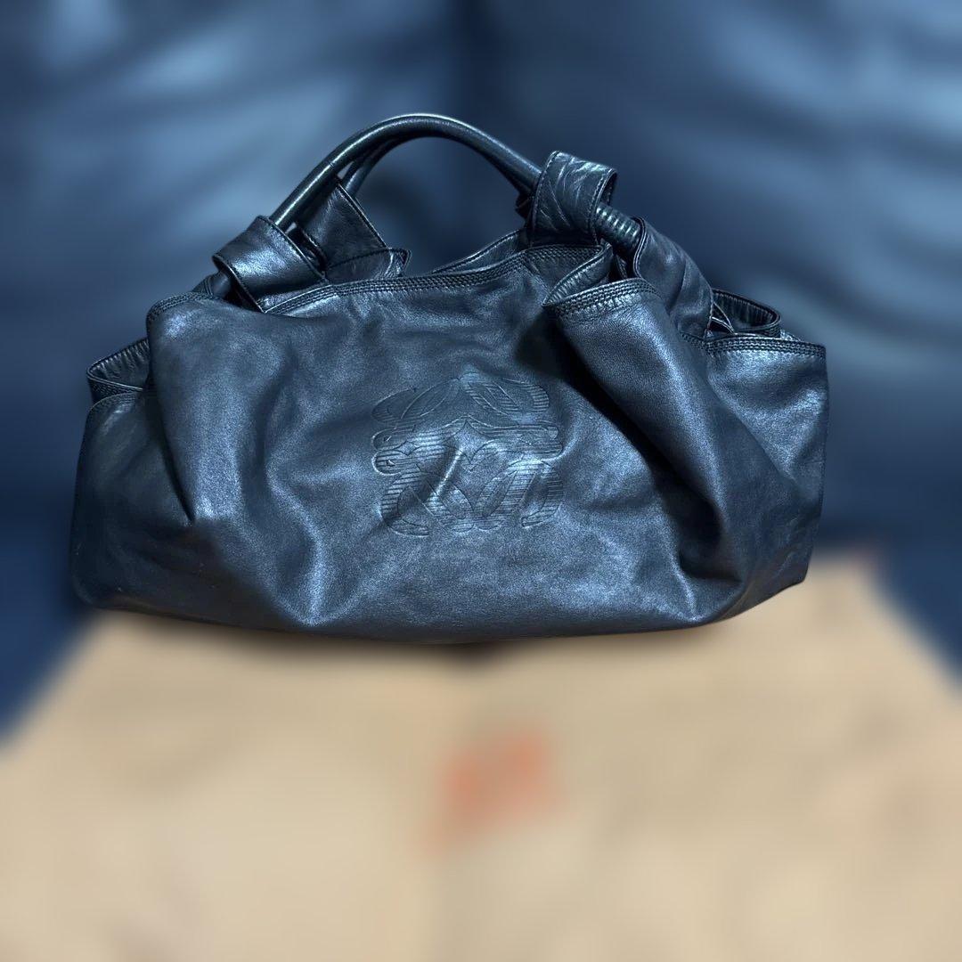 ロエベ上質レザーハンドバッグ エンボスロゴ LOEWE ロエベ ロゴ エンボスレザー ラウンド 2WAY ショルダーバッグ