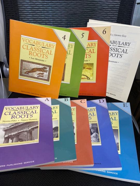 英語参考書　Vocabulary from classical roots 8冊