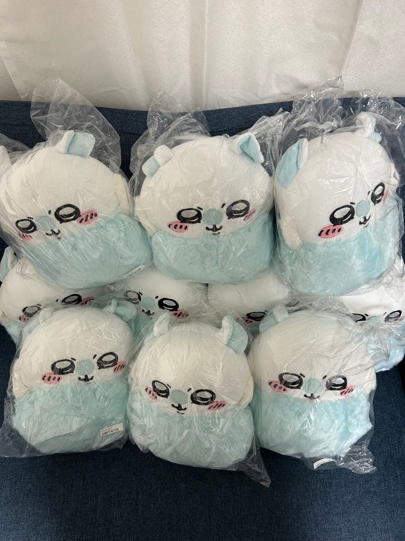 【10個セット】ちいかわ　ふんわりモモンガBIGぬいぐるみ