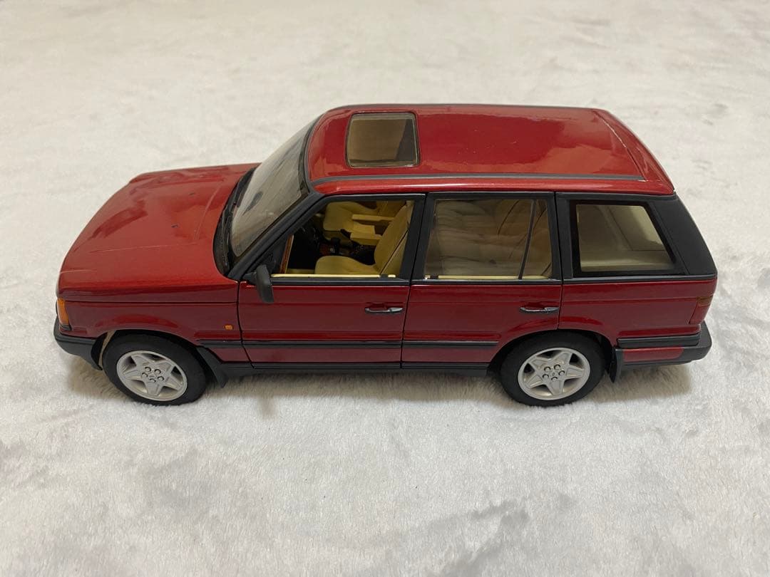 ミニカー AUTOart RANGE ROVER 4.6HSE 1/18