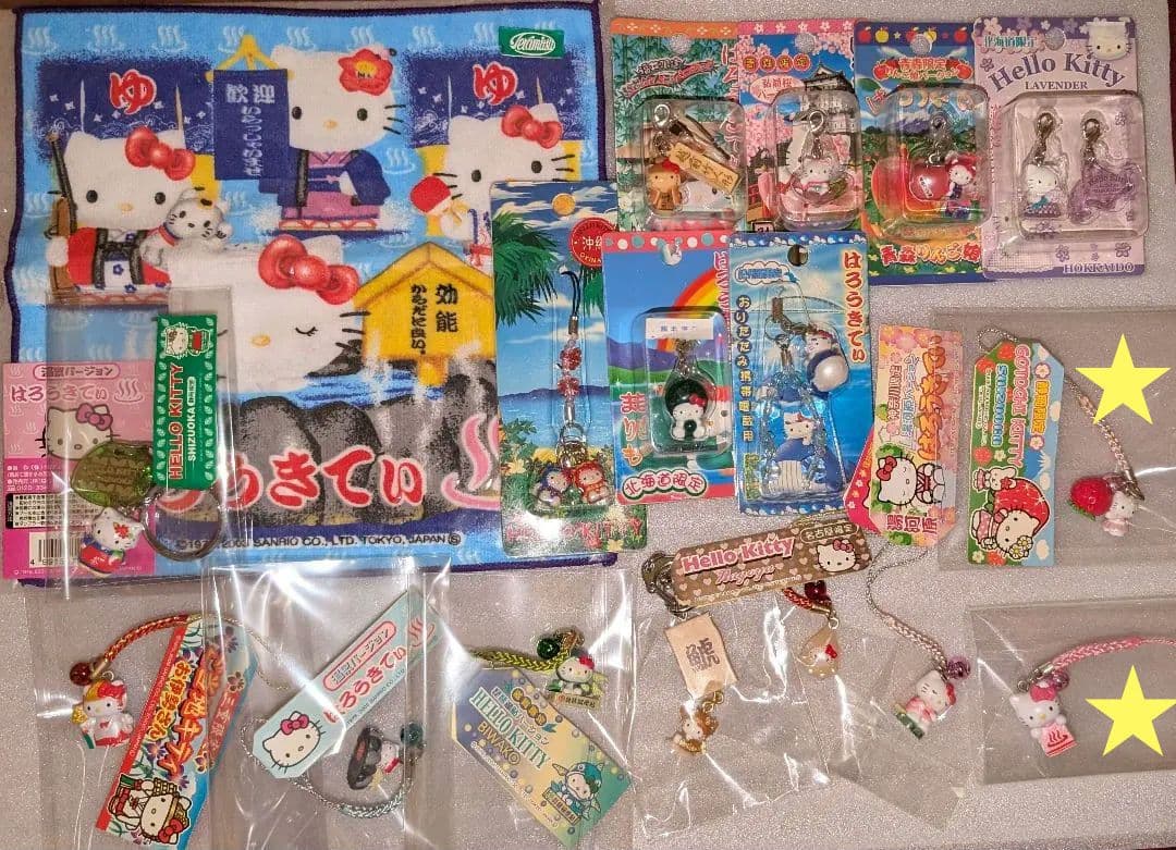 ハローキティ　ご当地　ストラップ　チャーム　ハンカチ　他　まとめ売り