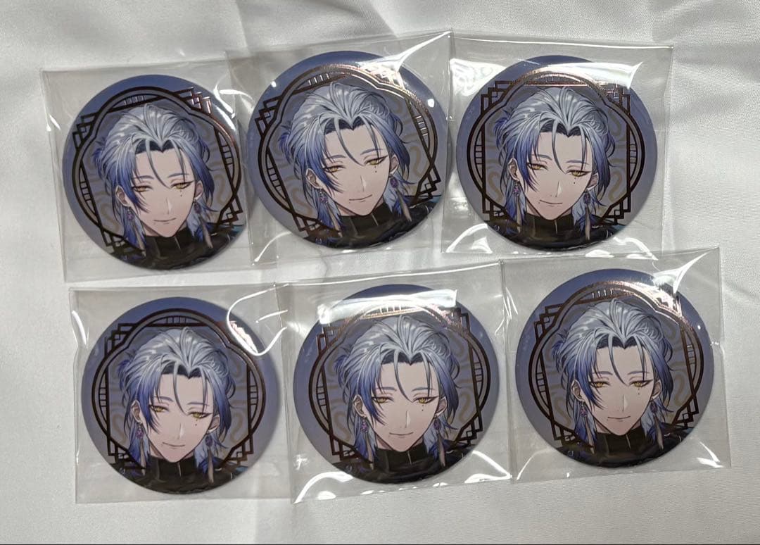 にじさんじ ミラン・ケストレル 中華絵巻 箔押し缶バッジ - メルカリ