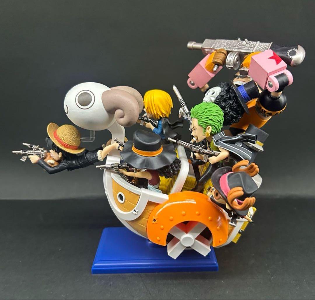 【OP-008】ワンピース　ワーコレフィギュア　ミニメリー号 ATTACK