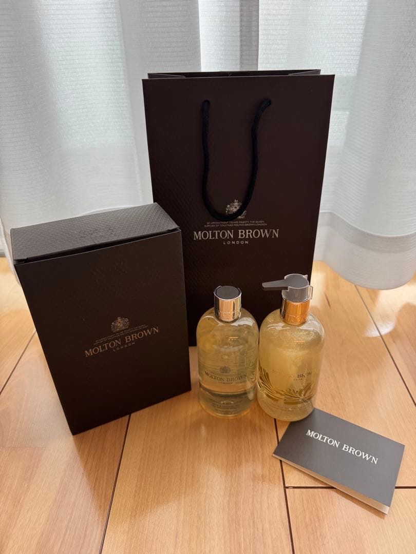 MOLTON BROWN ハンドウォッシュ シャワージェル　ベルガモット　ギフト