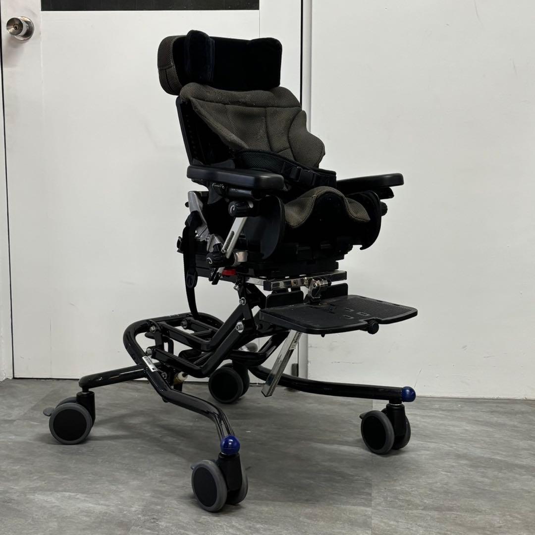 ◇R82 子供用 車椅子 座位保持 DK-8751 parallelvej 3