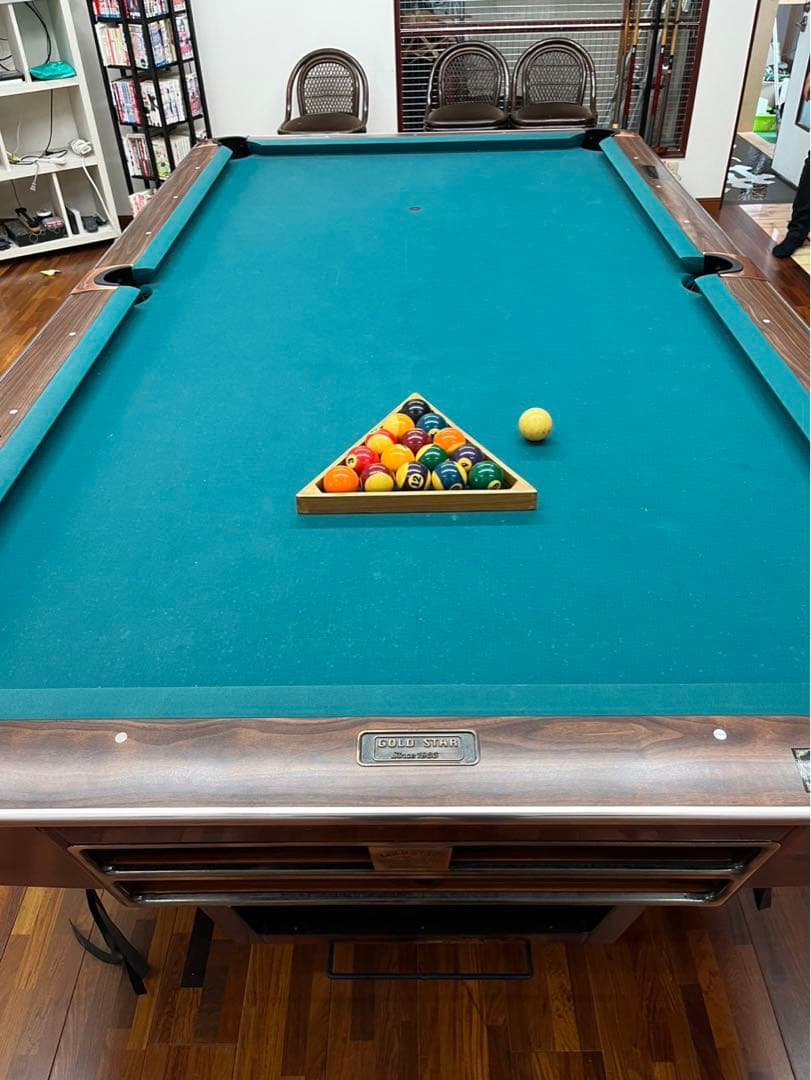 ビリヤード台　キュー　競技用 ポータブルビリヤード台セット カラフルなボール15個、キューボール