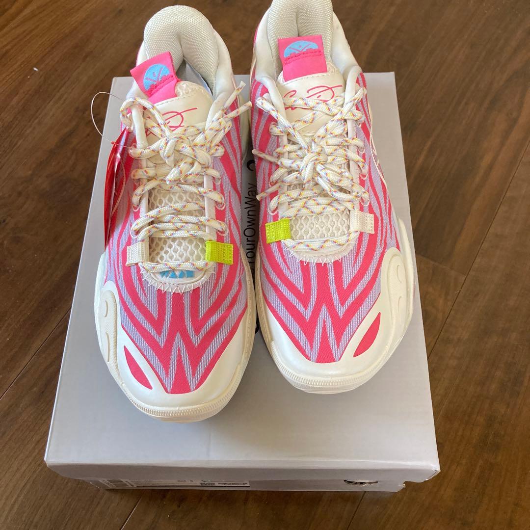 バスケットボールシューズ ピンク/ホワイト/ブルー