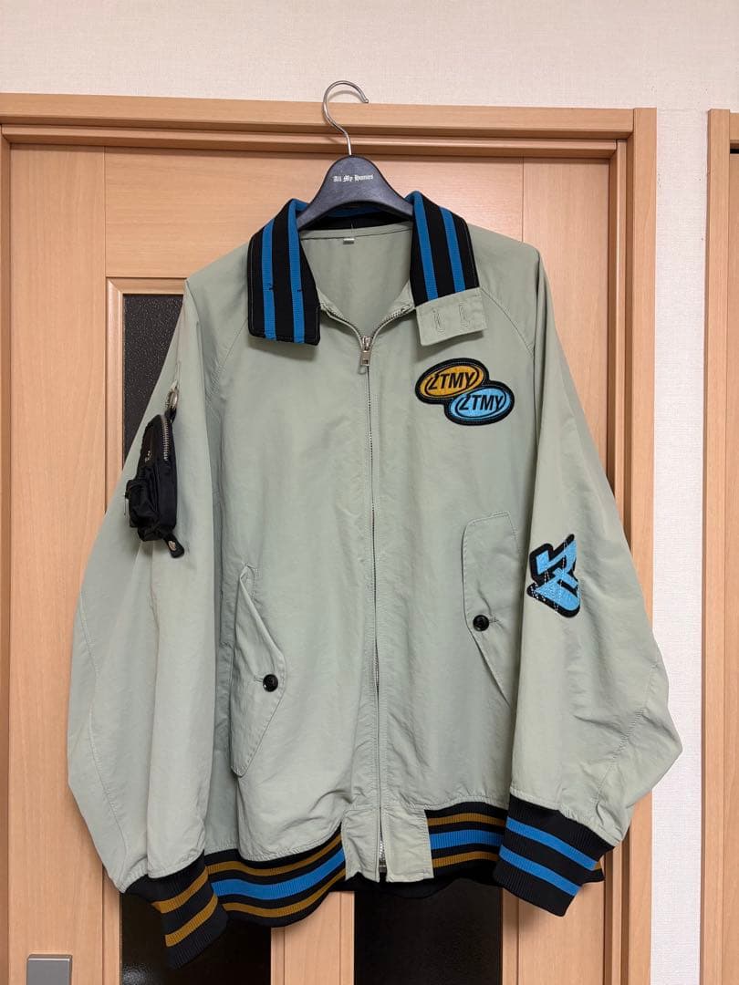 【Lサイズ】ずとまよ バーシティジャケット(Light Gray) バーシティジャケット(Light Gray) - ZUTOMAYO MART