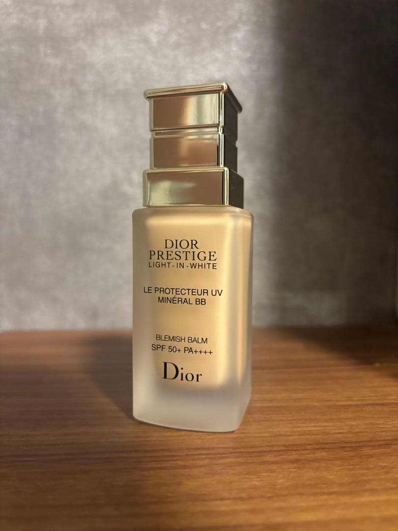 ディオール プレステージ ホワイト ル プロテクター UV ミネラル BB 01