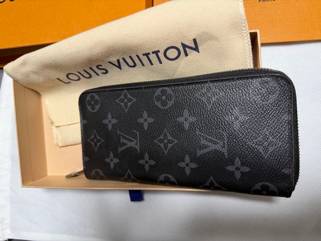 ルイヴィトン モノグラム エクリプス ジッピーウォレット