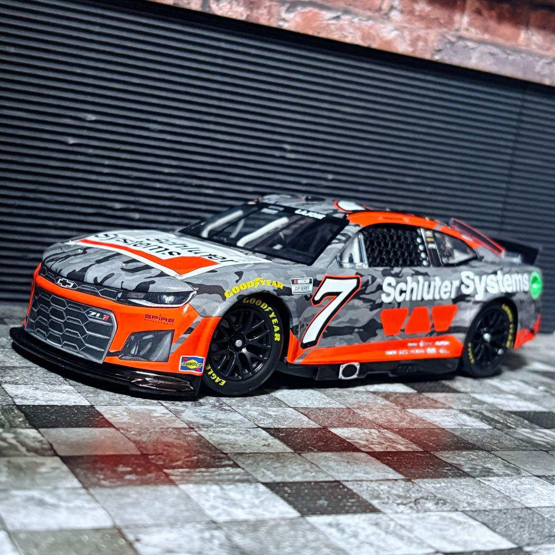 528台限定 1/24 LiONeL Racing シボレー カマロ 2022