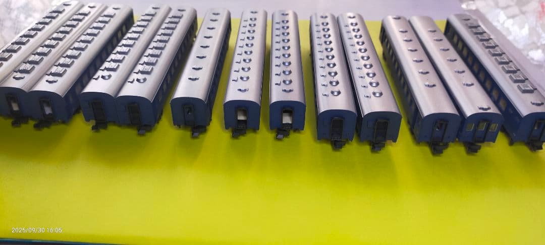 値下げ依頼 マイクロエース製国鉄10系軽量寝台客車　色はブルー各種　13両