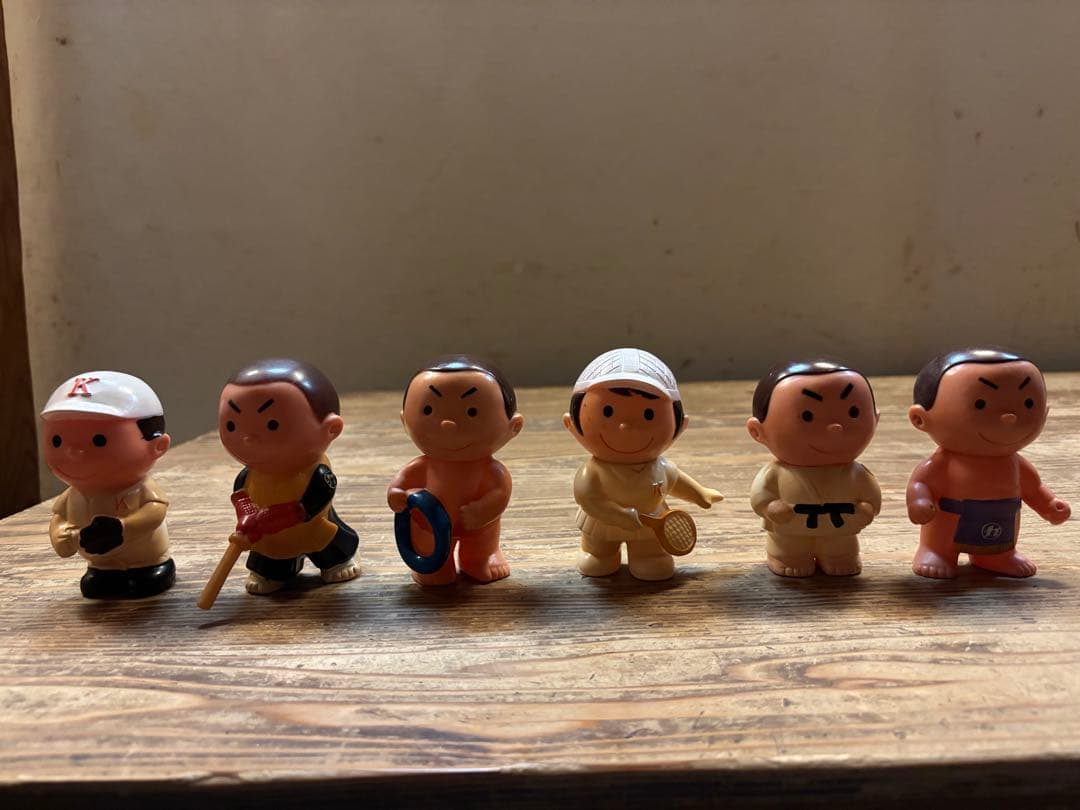 鹿児島銀行　貯金箱6体セット 楽天市場】miniアニマル貯金箱 シカ ＊9cmサイズの愛らしい動物たち