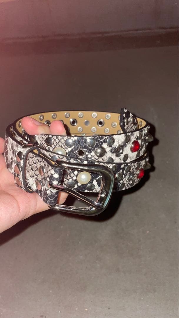 JADED LONDON スネーク柄 スタッズベルト 最安値 即日発送 ◇関税送料込◇JADED LONDON◇ブラックスタースタッズベルト◇ (JADED