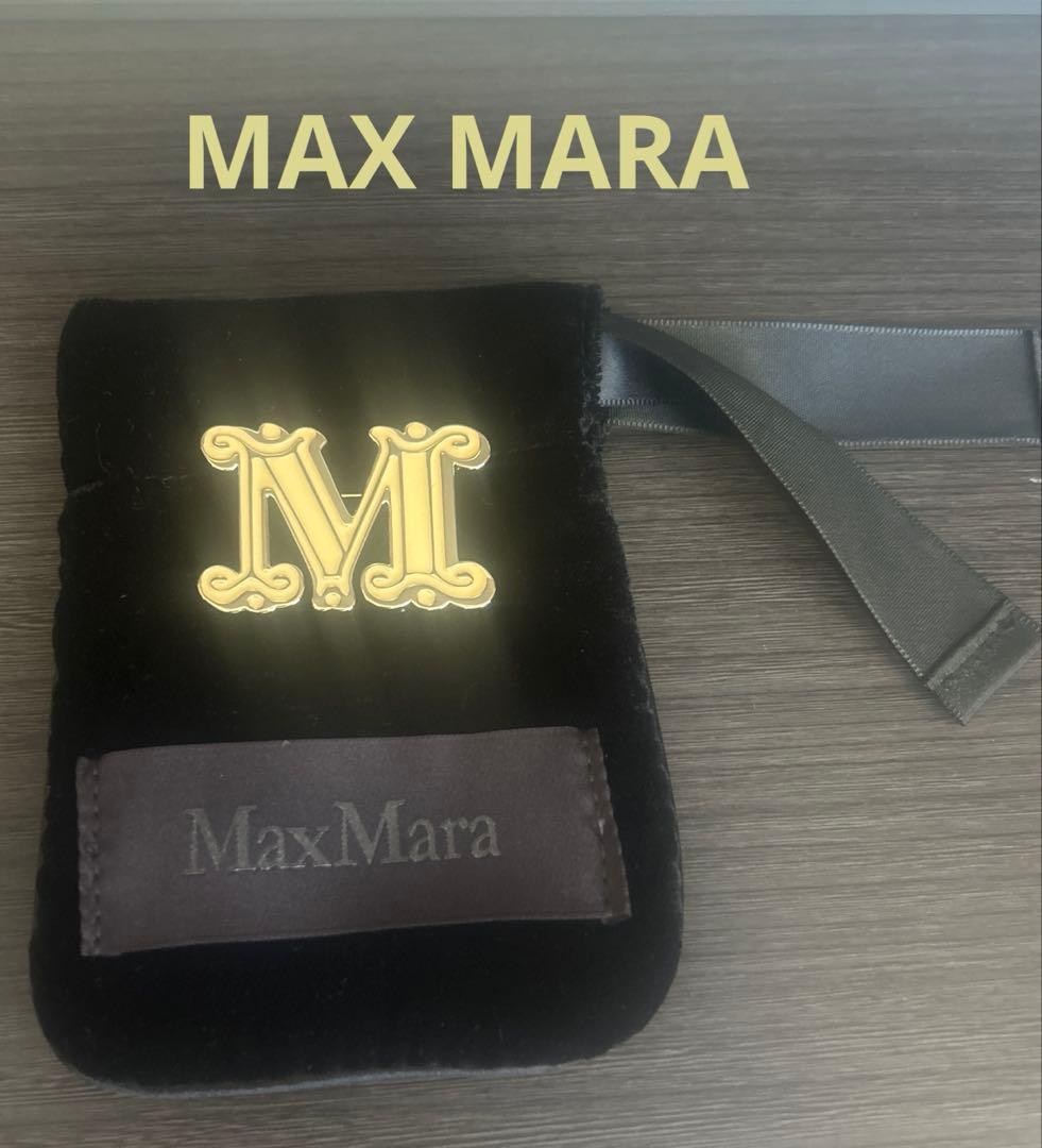 MAX MARA 新品　ブローチ　M イエローゴールド