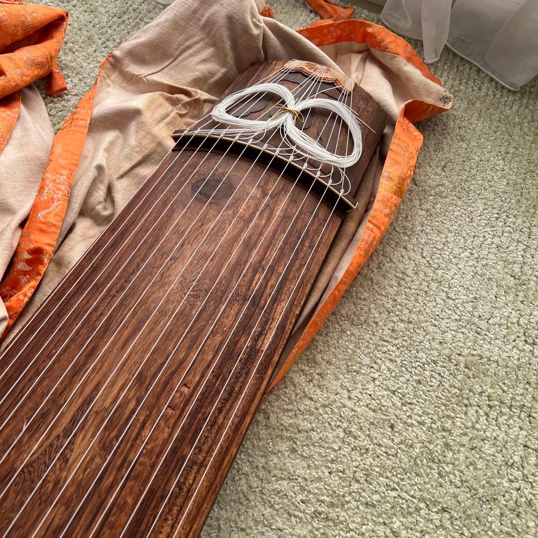 お琴　13弦　練習用 Amazon.co.jp: Cific お琴/お箏 立奏台 折りたたみ式 上質 A型スタンド